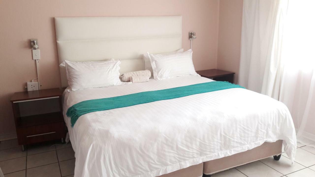 Beverly Corner Lodge Matatiele Bagian luar foto