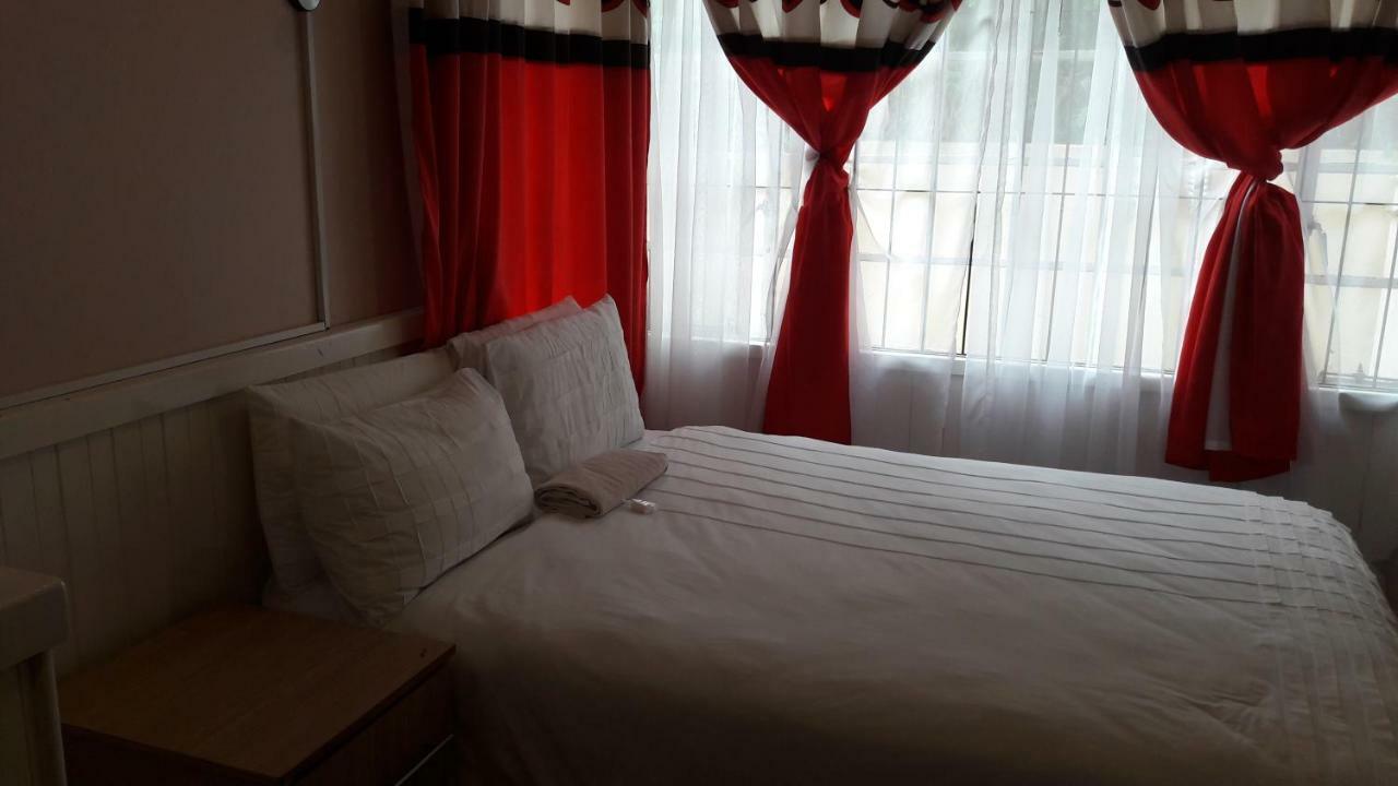 Beverly Corner Lodge Matatiele Bagian luar foto