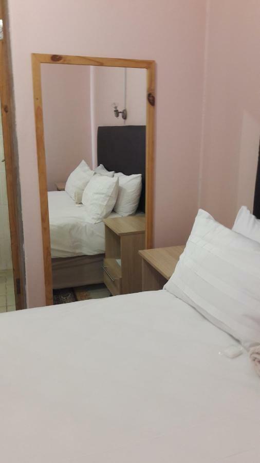 Beverly Corner Lodge Matatiele Bagian luar foto