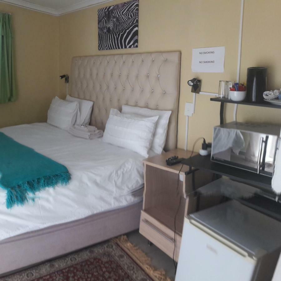 Beverly Corner Lodge Matatiele Bagian luar foto